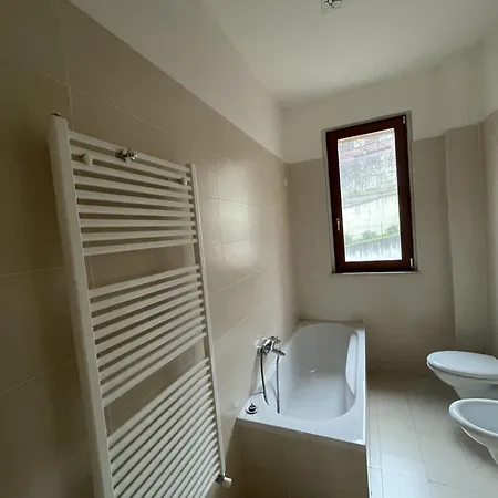 Spazioso - Snodo Urbano Apartament *