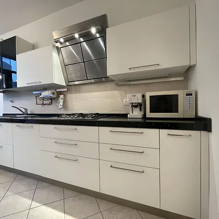 Apartamento Spazioso - Snodo Urbano *