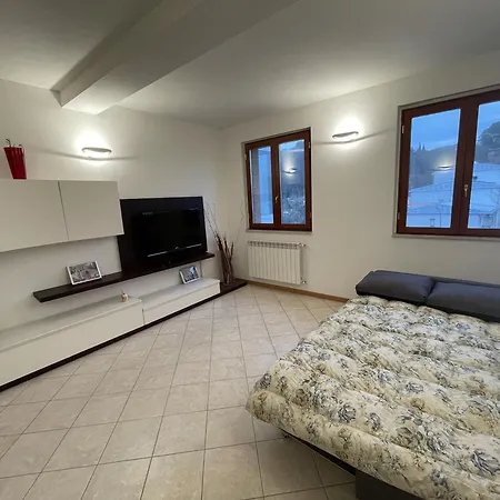 Spazioso - Snodo Urbano Apartament *