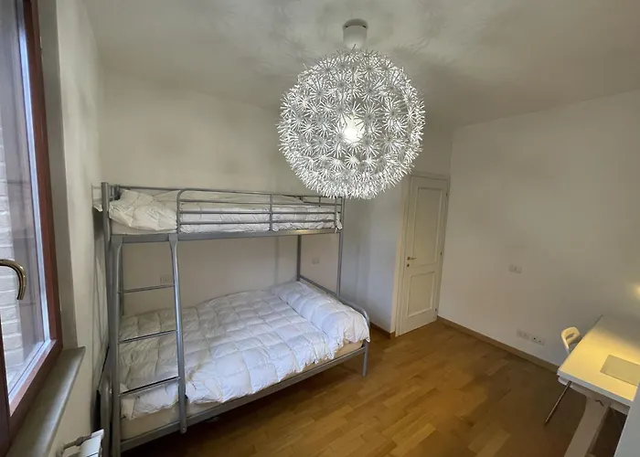 Spazioso - Snodo Urbano Apartamento *